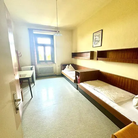 Numbr25 - Self Service & Low Budget Hotel Graz