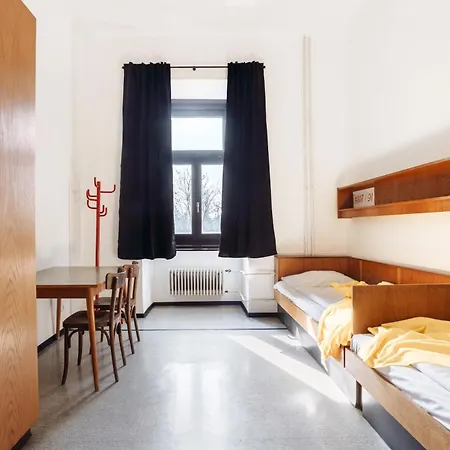 Numbr25 - Self Service & Budget موتيل