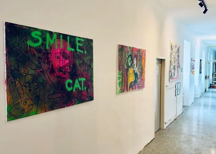 Numbr25 - Self Service & Budget موتيل