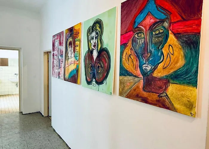 Numbr25 - Self Service & Budget موتيل *