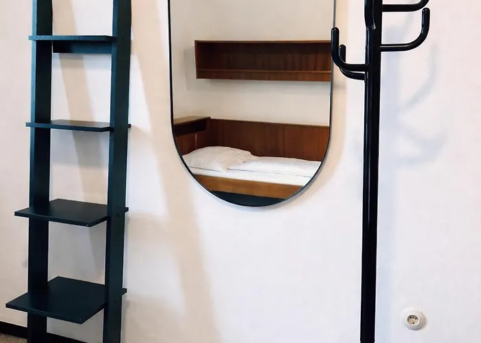 Numbr25 - Self Service & Budget