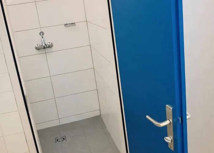 Numbr25 - Self Service & Budget موتيل