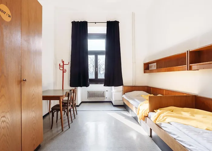 Numbr25 - Self Service & Budget موتيل