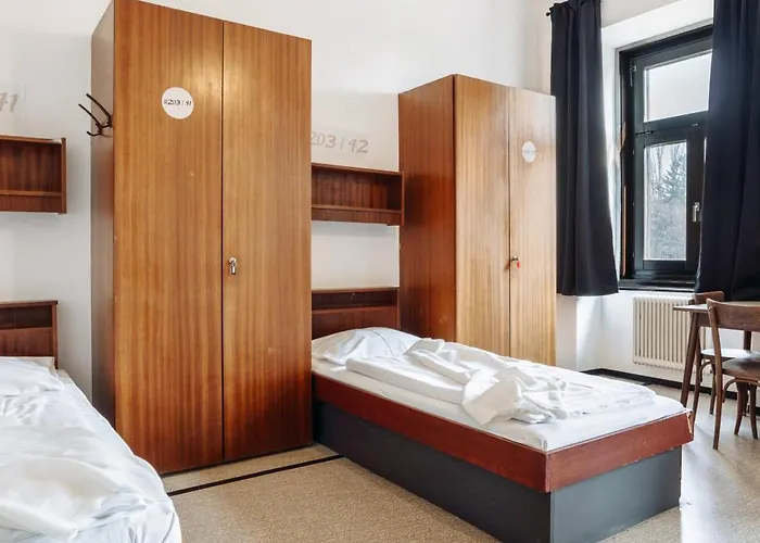 Numbr25 - Self Service & Budget موتيل غراتس